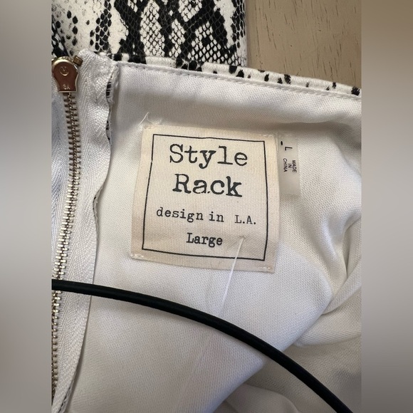 🐍 Style Rack Snake Print Mini Dress - Picture 7 of 8